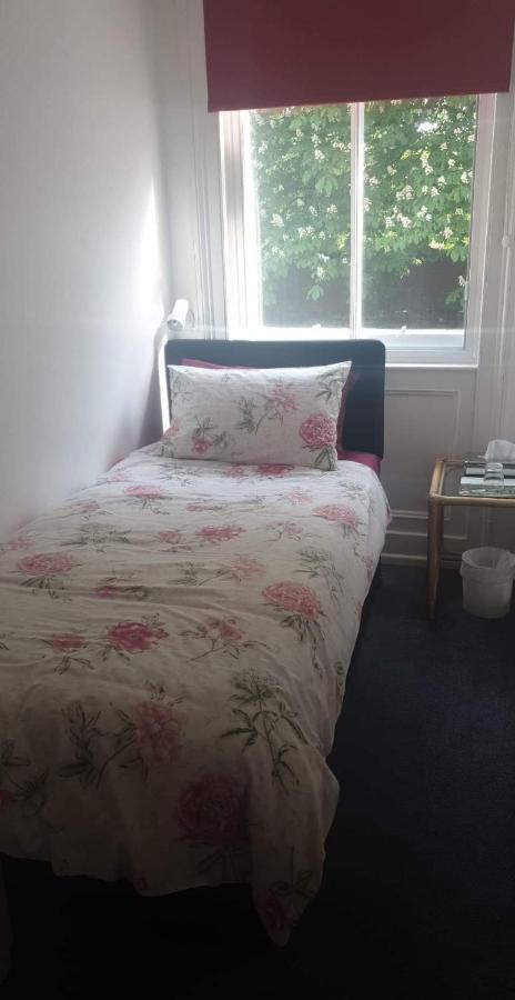 デューズバリー Heath House Bed & Breakfast エクステリア 写真